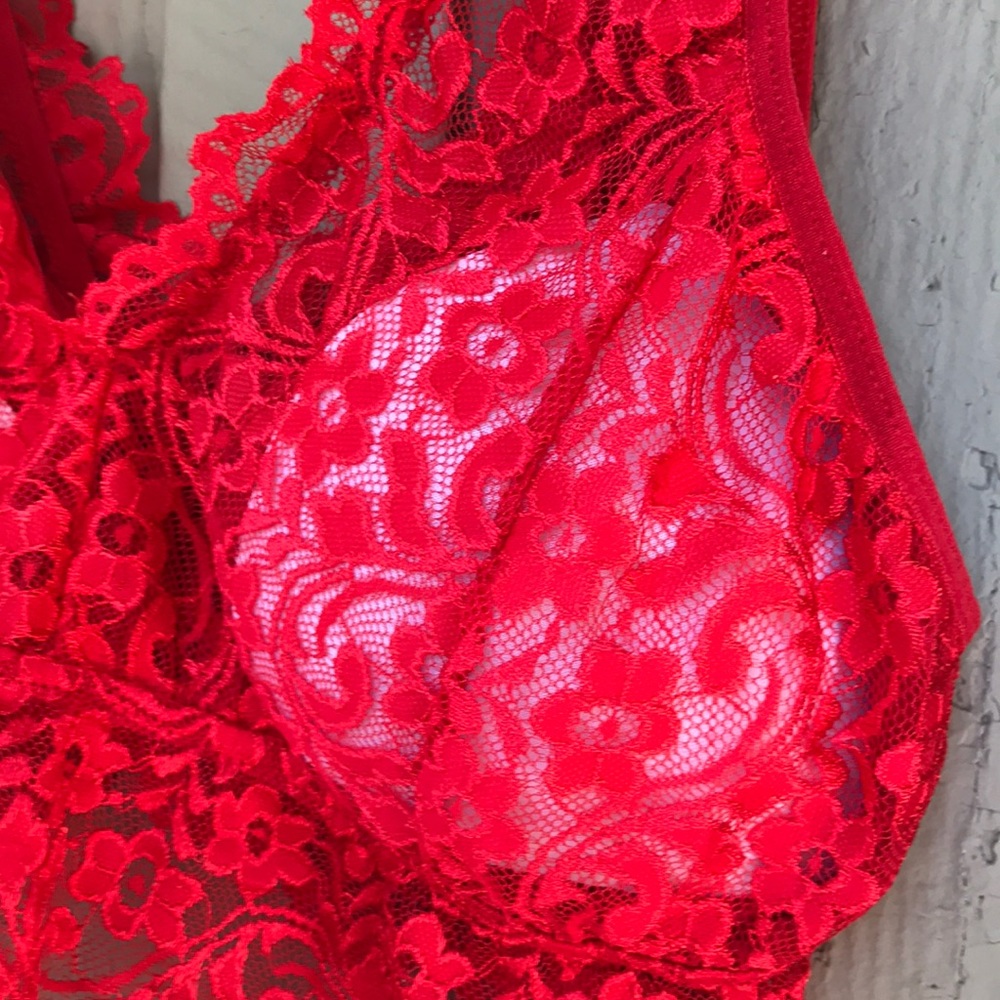 New! Red Lace Bralette - Picture 5 of 7